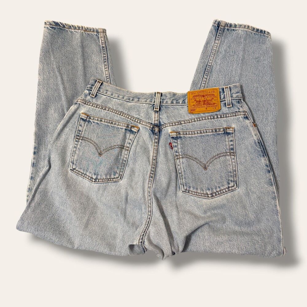 Levis Jeans Womens 16 Reg 550 Relaxed Fit Tapered Leg Light Wash Denim VTG